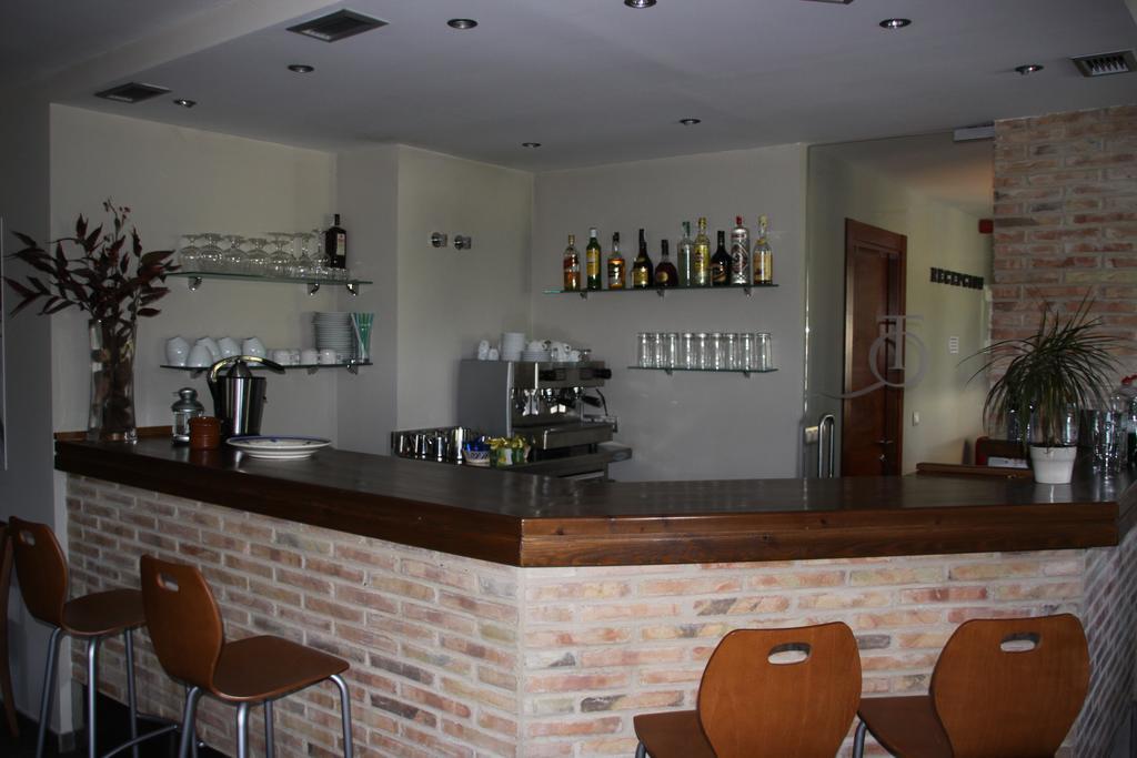 Apartahotel Tres Quinones Sallent de Gállego Esterno foto